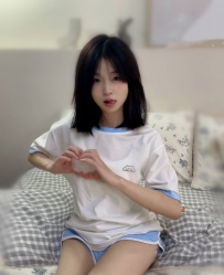 泡泡 158.B.45kg.20歲    #在校學生甜美誘人的臉蛋  會讓你想好好的憐愛 聲音甜美