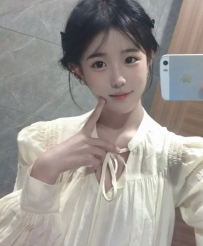 雨軒 155cm 40 B奶 19歲學生系 新人初兼  乾淨清新 學生感滿滿  聲音軟軟的 講話甜甜
