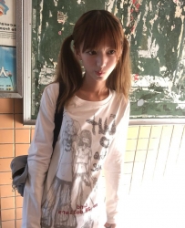 可愛  154cm.B.40.19歲  稚嫩俏臉撒嬌賣萌 讓你凍未條  年青肉體剛被開發~