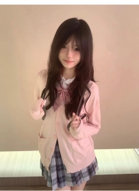 丸丸 152cm.41kg.Bcup.18歲  #甜美愛笑的鄰家女孩   膚白 特別會撒嬌  娃娃音