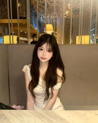 #雙北多多 腿型超級漂亮 清秀年輕長髮妹 骨感身材床上撫媚 #膚白青春肉體誘惑