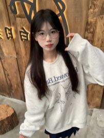 嘟嘟 158cm 45kg Bcup 19歲   幼齒學生妹推薦 小隻馬 聲音軟糯嗲