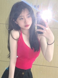 #學生嫩妹皮膚白皙 蘭蘭 158cm 45kg C 19歲 屬於比較悶騷 害羞的類型