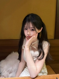 米妮 150.C.18歲.42kg      嬌小膚白幼態的成年小蘿莉    妹妹已經成年 可以放心約