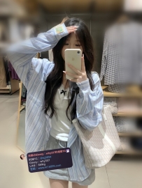 小星  160cmB奶18歲 #夢幻系文青妹 B奶小巧愛被抱起來邊走邊幹