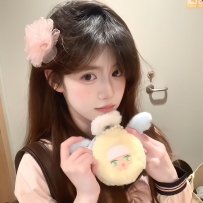 小媚 160cm.Ccup.45kg.22歲  美足學生，今天第一天下海，渴望葛格溫柔調教深入教育，