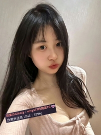 露露 160cm 46 D奶22歲  會用臉蹭你的屌 輕輕的舔你的龜頭 小穴和後門一樣緊 小心不要