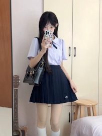 小璇 160 45 B 20歲 #剛上大學的粉嫩學妹 皮膚白皙如雪