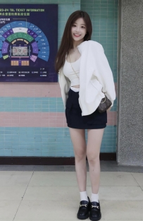 【妍妍】161・47・B 氣質小女人，粉嫩美乳迷人 強制舌吻熱情服務，吸吮你的每一寸 輕