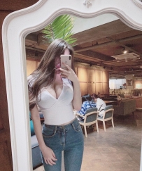 妍妍  163.47.E.27歲    火辣性感酒促小姐 細滑Q彈  前凸後翹的身材   美艷S型曲線