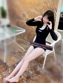 小念 161cm / 48kg / C奶 / 21y #游泳隊學生兼 身材結實又濕又緊 腿線緊緻，胸型剛剛