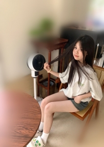 小甜心 156cm/41kg/Bcup/20歲  甜美可愛 很粉嫩  小女友的感覺