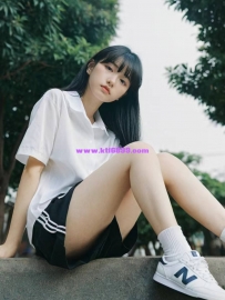 微微 158cm/B/45kg/19歲 #電眼迷人的小美女 笑容甜美 提供細心貼心的服務