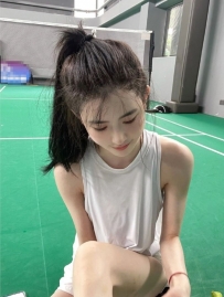 小魚 158cm.C.45kg.19歲 #純真少女意外下海！口爆、顏射都可以