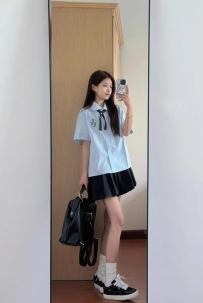 露娜｜164cm｜46kg｜B+｜21歲      美腿學生妹系 精緻臉蛋＋纖瘦勻稱身材  氣質溫柔中