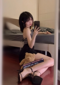小蘋 160 C 44 23歲   甜美活潑 美腿超勾人 抱起來剛好 好控制 一上床變身小色女