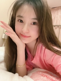 #高雄約炮 小培 160.46.C.23歲 #粉紅色鮑魚纖細美腿 緊實蜜穴