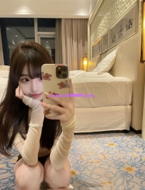 芽芽 157/45/C/20歲 #清新甜甜藝術系學生妹 全身充滿少女的自然芳香