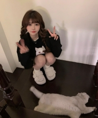 莎琪 158.45.C.20歲 #性感俏皮鄰家女孩 甜美清秀臉蛋