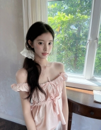 子涵｜B | 164cm｜44kg｜22歲 兼職下海幾天   白虎  逼超緊  腿特長  是舞蹈生身體很