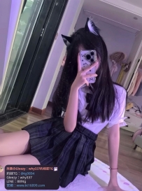 茶茶 160 45 C 20歲  ?簡介：小隻馬甜美系，清秀耐看型 天然真奶，手感好、好揉好捏