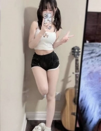 #新竹約炮Gleezy：why337素素 155 D 45 21歲細腰翹臀美腿#後入#內射#口爆#顔射