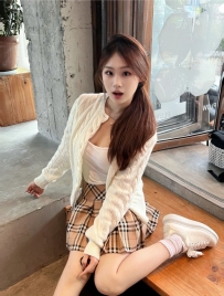 #可愛學生妹 穎兒 162cm 46kg D 22歲 想必也是個小騷貨懂得怎麼帶給你極致的享受！