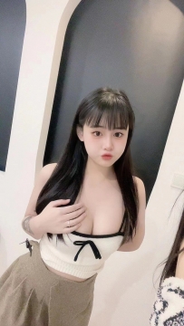 香香 165 E 21     類型:大學生大奶長腿性感  女神級正妹 甜美臉蛋讓你光看到就心動