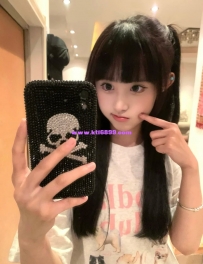 #小隻馬年輕學生妹 小甜心 155cm 42kg B 19歲 #清秀漂亮的外貌 純真嬌小甜美女孩