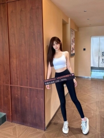 韻亭 163cm/45kg/Ccup/23歲 職業啦啦隊員  皮膚光滑 外貌清秀 身材有料