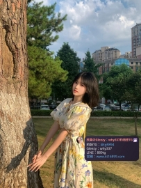 小雪  156cm C 43 18歲  ?簡介：#剛滿18歲  常看A片想要找男人插入她的熱穴