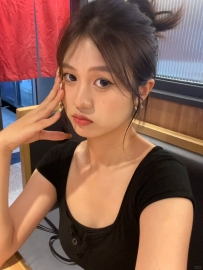 婕妡｜154｜42｜18 小小隻很輕巧 抱起來剛剛好 69 互舔 女上 主動挑逗