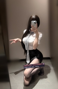 #黑絲美腿台球助教 性慾超強 潔兒  164 / 46kg / D杯 / 22歲 介紹：氣質極佳 美腿黑絲