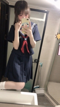 思穎 156cm/41kg/A杯/19歲 年輕配合度 可無套吹學生妹 嬌小可愛  很幼齒貧乳學生妹 第