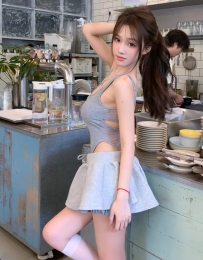 心妍 162cm · Ccup · 22歲 · 45kg  #鄰家女孩 #清純卻撩 舌吻深情 · 小親親抱抱