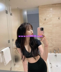 小文 161.D+.47.22歲 #在校舞蹈系學生 小蠻腰 大眼睛 很愛笑