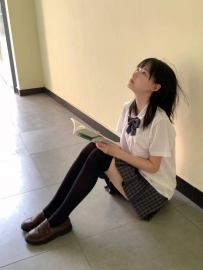 蜜妮 158cm.Bcup.45kg.20歲 #學生嫩妹剛下海不久 #高潮會噴水