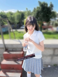 笑笑 158  46   C   23歲   #清純萌妹學妹 ~ 害羞內向但愛笑，白皙緊緻肌膚超誘人