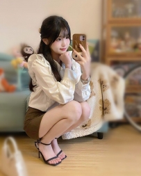 #臺北約炮Gleezy：why337美腿 可愛 屬於那種清秀的類型  無刺青煙味 服務只要不太太過