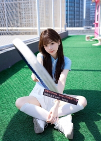 小朵 158 / 43kg / D杯 / 19歲 特色：這個女生未來會成為啦啦隊 但是現在