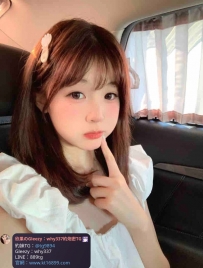 小可155.44.C.18歲   她剛滿18歲 #是個嬌小可愛的蘿莉 這是她第一次下海 所以有些青澀