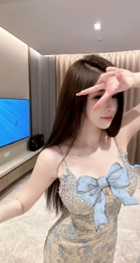 穆穆 161cm.46kg.Dcup.25歲  身材苗條 胸部超級的有料    外貿優  性感大紅唇 火車便