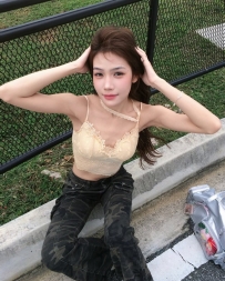 語嫣 165cm.Dcup.24歲.50kg 性感火辣身材前凸後翹 奶澎湃渾圓 穴穴粉嫩濕潤