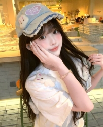 夏天 167.45.C+.22歲  迷人的小妖精 靚麗臉蛋性感嫵媚的身體口活很厲害 挑逗的你不要