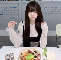 朵兒 165cm D奶 47kg 比例很好  單身哦 互動好也可以長期玩捏#毒龍#口爆#無套