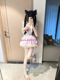 果果 155 B 40 19歲 這個好乖啊 #雙馬尾 超小小隻馬貧乳蘿莉推薦