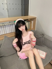 朵雲 162cm.46kg.C+cup.24歲 好吃不過餃子 好玩不過嫂子 性感淫蕩的小嫂子出來偷偷給