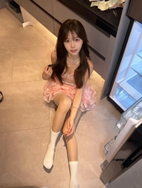 洋洋 156cm  43kg  B奶 20歲     #活力四射的學生妹 充滿青春的氣息