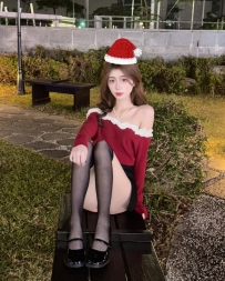 茶茶-158-46-C-20y 可爱清纯可以任由你调教、配合度高 C奶超柔软