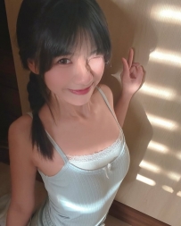 寄灵 19岁 158cm 32 B    很嫩 很水 緊致粉嫩 甜美可愛 嬹小 瘦 服務好 熱情主動